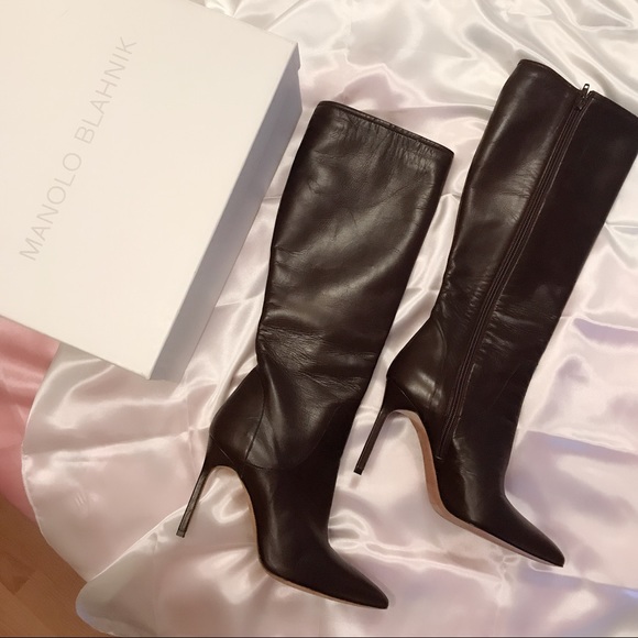 manolo blahnik knee high boots